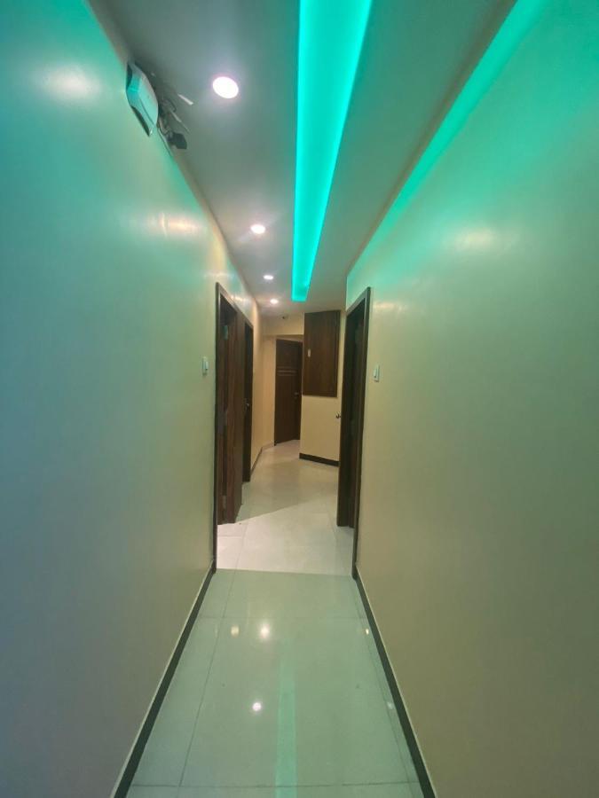 Garden Creek Residency - Near To Mumbai International Airport Hotell Exteriör bild