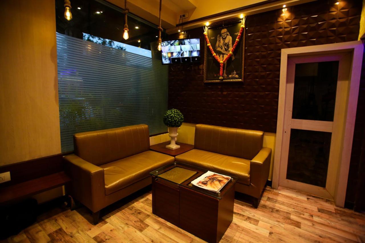 Garden Creek Residency - Near To Mumbai International Airport Hotell Exteriör bild