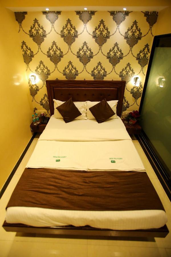 Garden Creek Residency - Near To Mumbai International Airport Hotell Exteriör bild