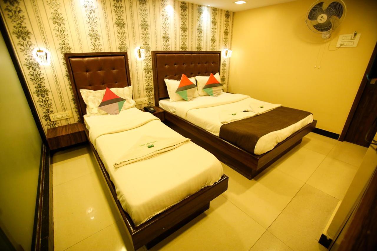 Garden Creek Residency - Near To Mumbai International Airport Hotell Exteriör bild